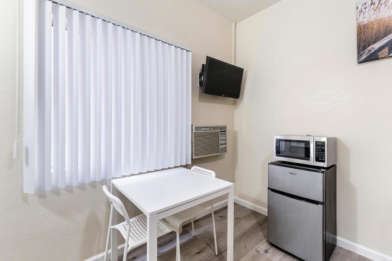 Pride Hotel Commerce Zewnętrze zdjęcie